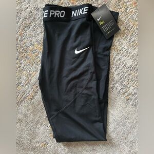 Girls NWT Nike pro leggings